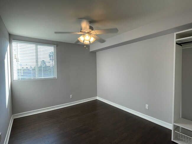 Building Photo - Beautiful Remodeled Condo In North Park w/...