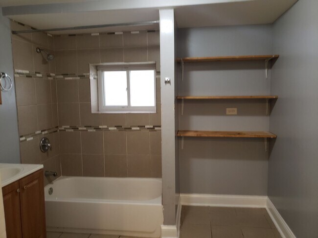 Building Photo - 8004 S Yale Ave