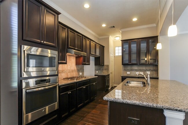 Building Photo - 2845 King's Retreat Cir