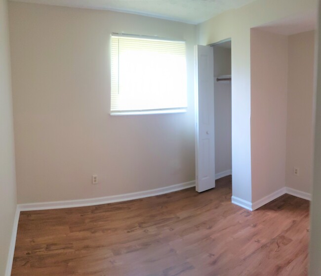 Building Photo - 1448 Maria Ave