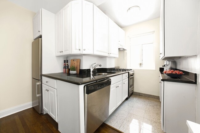 Interior Photo - 240 Central Park South