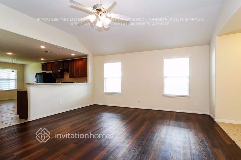 Building Photo - 1015 Doubletree Glen Dr