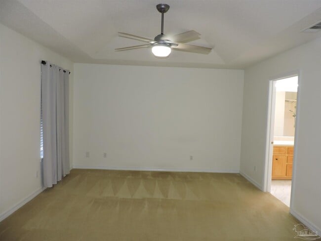 Building Photo - 5626 Rosebay St