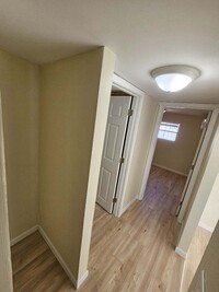Building Photo - 116 Langford Dr