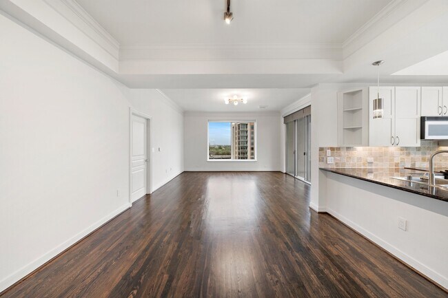 Building Photo - 3333 Allen Pkwy