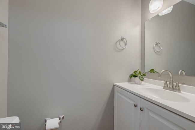 Building Photo - 5607 Castlebury Ct