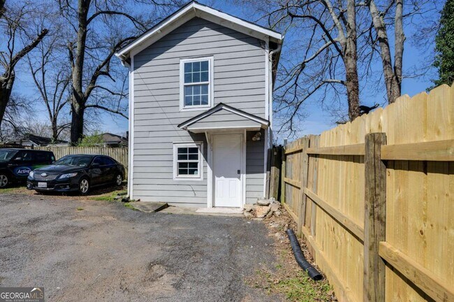 Primary Photo - 1459 Hartford Ave SW