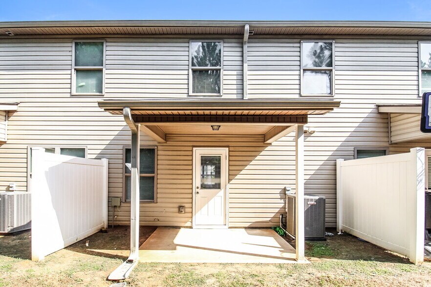 Building Photo - 2745 Marlin Dr