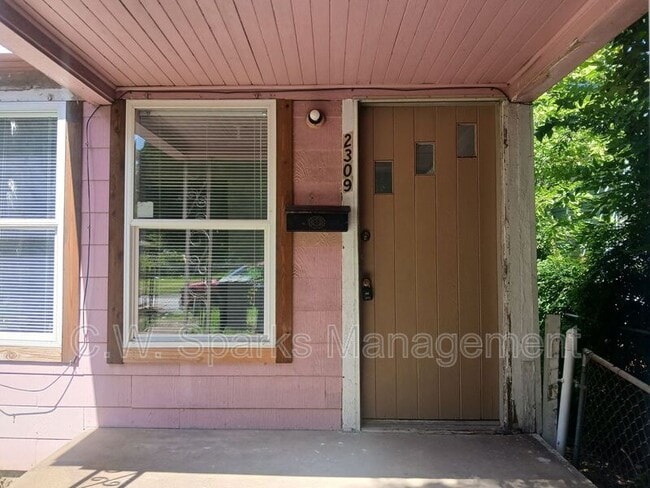 Primary Photo - 2309 Idaho Ave