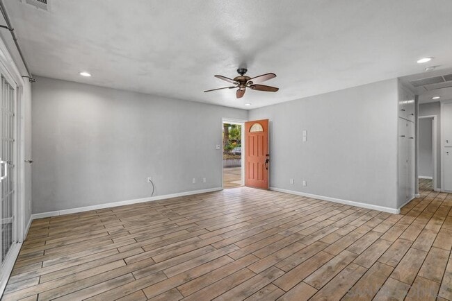 Building Photo - 8058 Tommy Dr