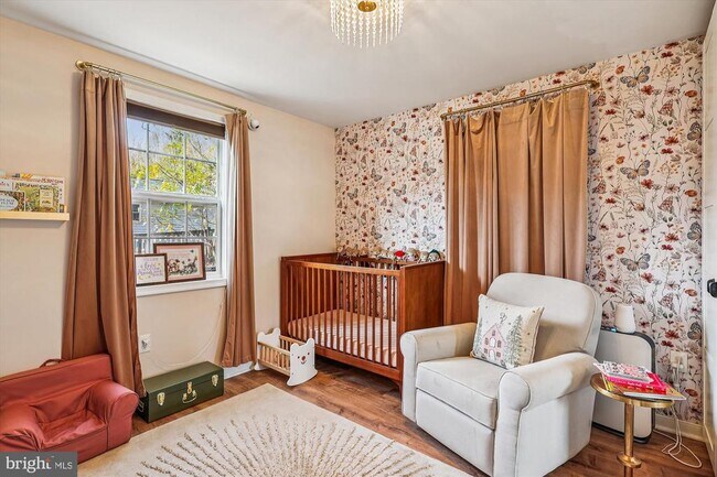 Building Photo - 832 Clifton Ave