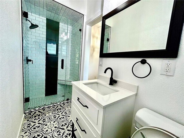 Building Photo - 821 N Mountain View Pl