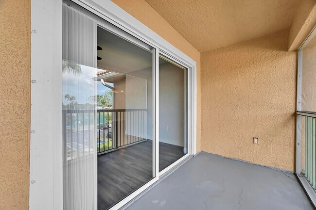 Building Photo - 3620 NW Adriatic Ln