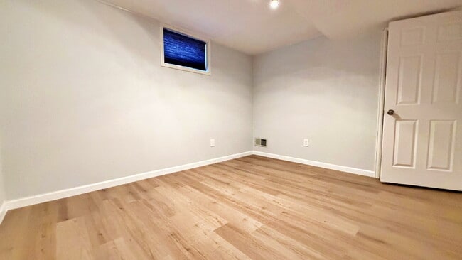 Building Photo - Awesome Views in Fully Updated Home in The Pinery! 5 Bed 3.5 Bath with 2 Car Garage and Large Dec...