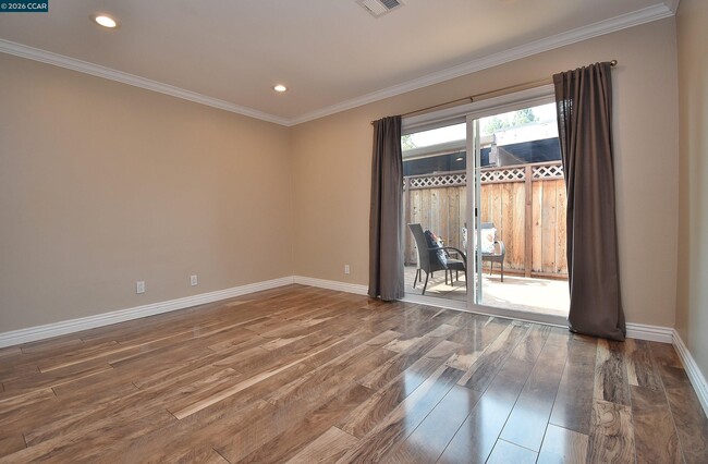 Building Photo - 4640 W Rishell Ct