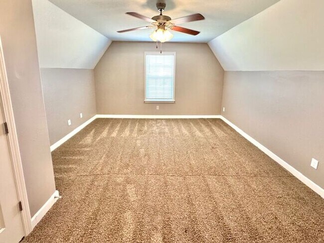 Building Photo - Now Leasing A 5 Bedroom 3 Bath Home In Olive Branch