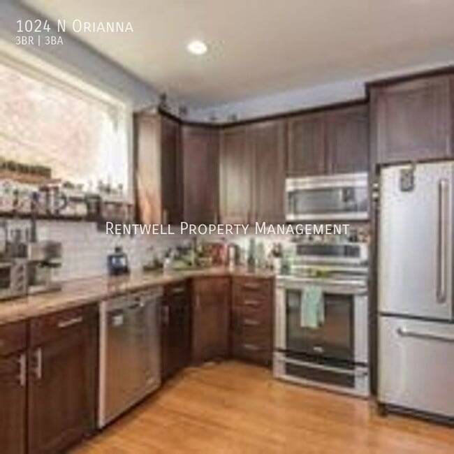 Building Photo - 1024 N Orianna-