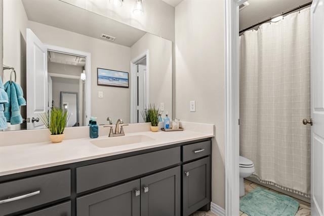 Building Photo - 1764 Dartmoor Dr