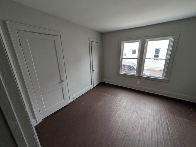 Building Photo - 4128 Colerain Ave