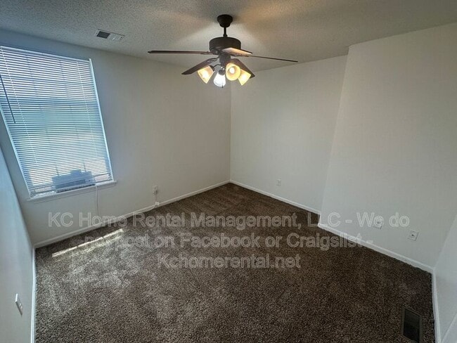 Building Photo - 12744 New Jersey Ct