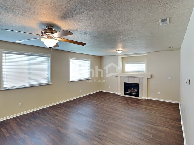 Building Photo - 2049 S Fremont Crest Ave W