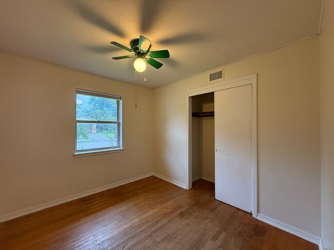 Building Photo - Reduced Rent! Available Now! ***SPECIAL 50% OFF 1ST FULL MONTH'S RENT***    Charming 4 bedroom ho...