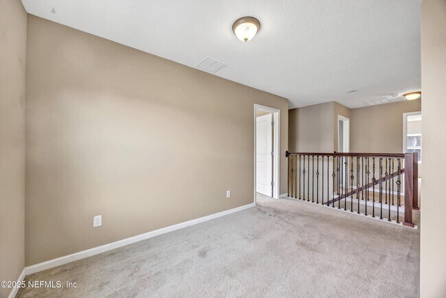 Building Photo - 12237 Woodview Dr