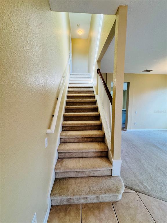 Building Photo - 2327 Meadow Oak Cir