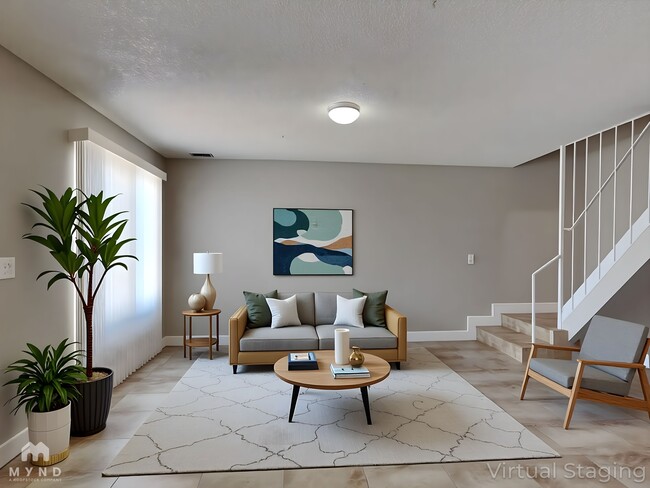 Building Photo - 2132 W Glenrosa Ave