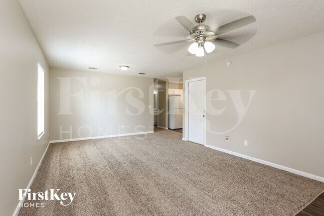 Building Photo - 7927 Jasper Ave