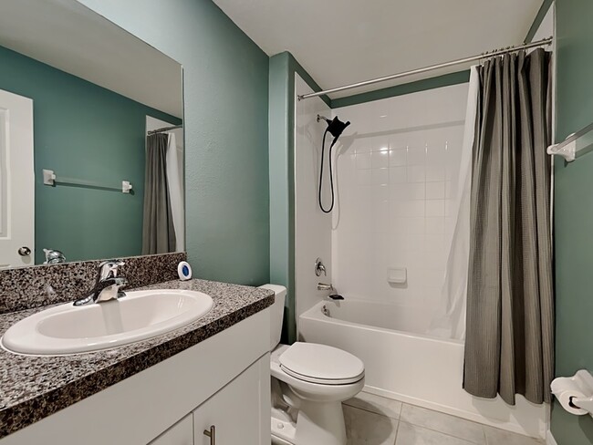 Building Photo - 14620 Dunrobin Dr