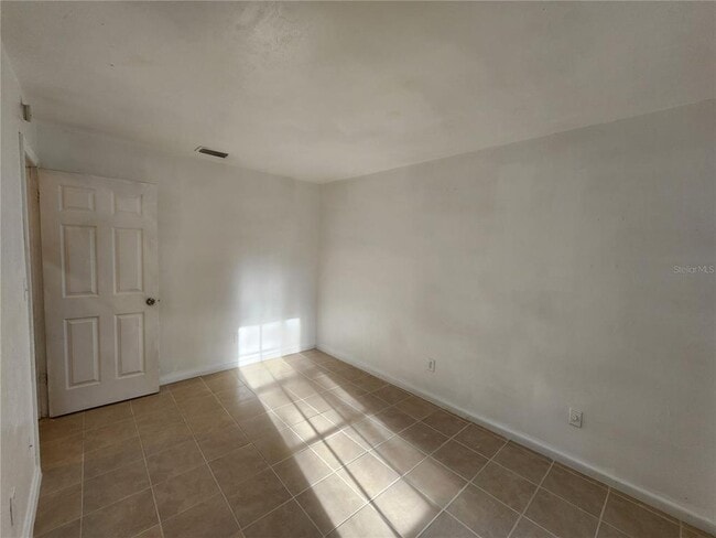 Building Photo - 6136 NW 26th St