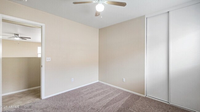 Building Photo - 1017 E Pinto Ct