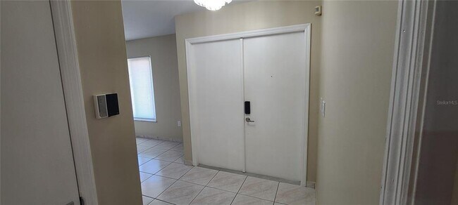 Building Photo - 644 Midiron Dr