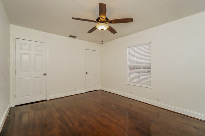 Building Photo - 294 El Monte Blvd