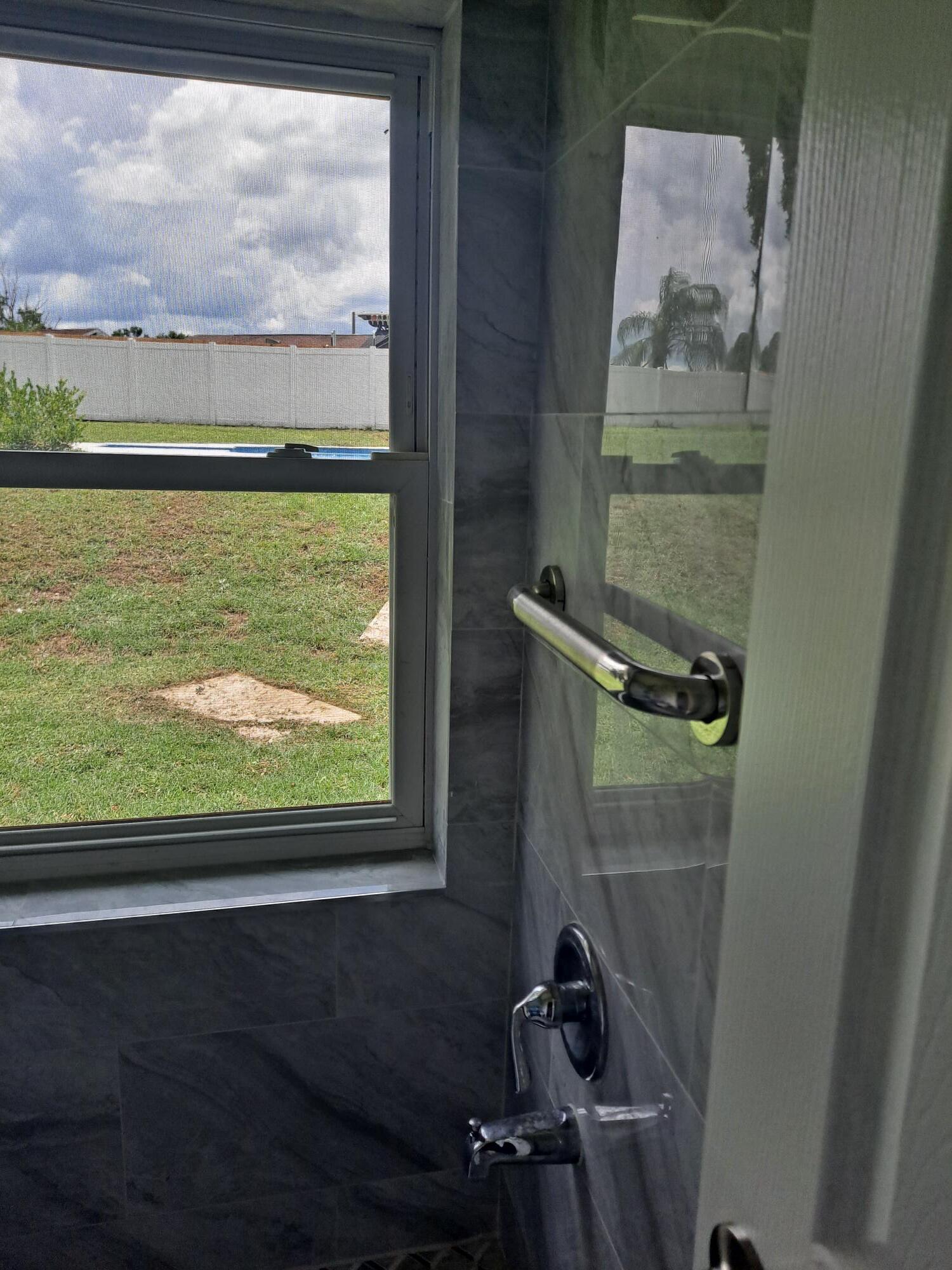 Building Photo - 811 Granite Rd