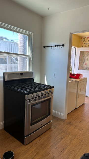 Primary Photo - 225 7th Ave