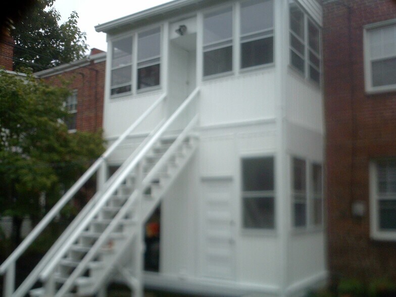 Building Photo - 2443 40th St NW