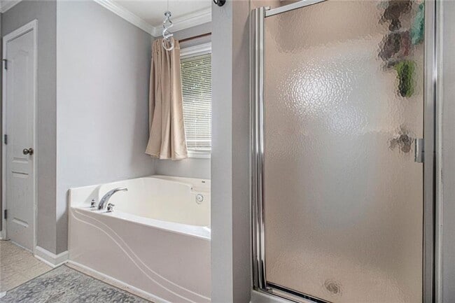 Building Photo - Beautiful Open Ranch Home in Reid Plantation Community!