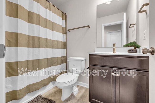 Building Photo - 4013 Singerville Ct