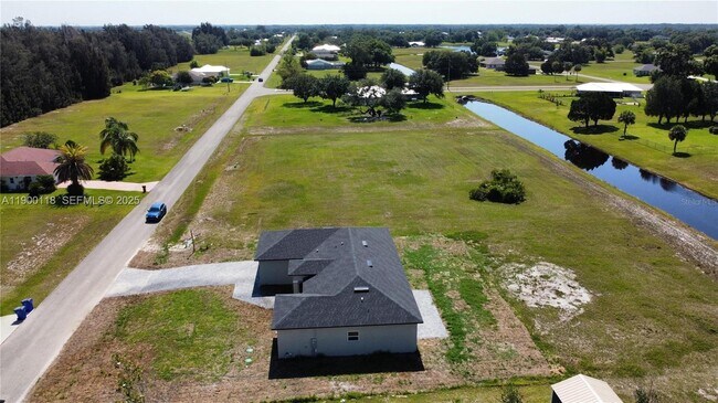 Building Photo - 7916 Granada Rd