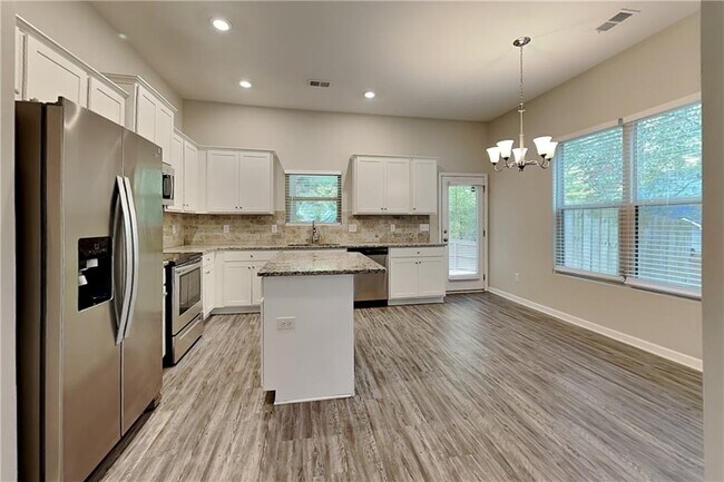 Building Photo - 288 Stable View Loop