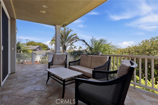 Building Photo - 628 Via Monte Doro