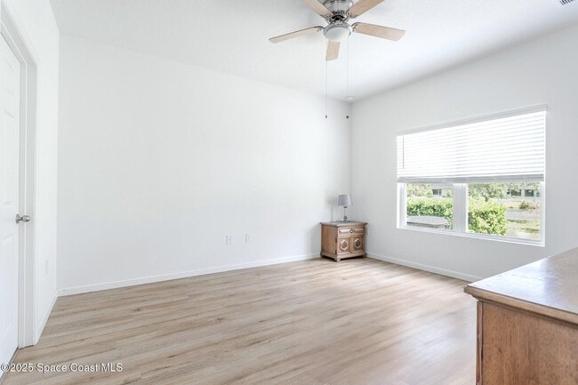 Building Photo - 560 Remington Green Dr SE