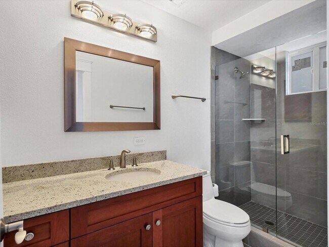 Building Photo - 226 Golden Gate Point