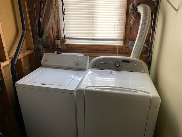 Building Photo - 942 Pebblelane Dr