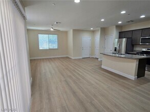 Building Photo - 2715 Hammetts Landing Walk