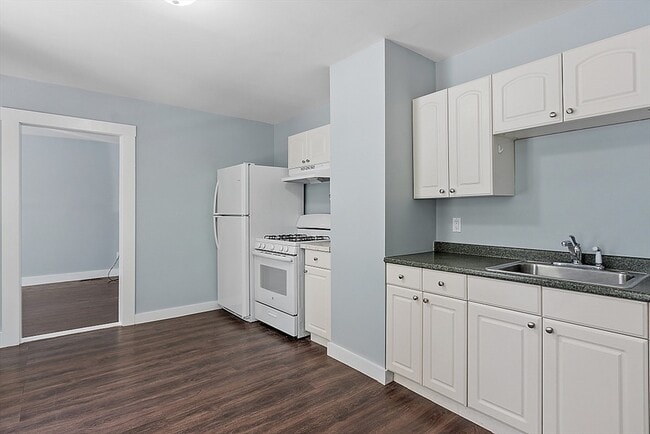 Building Photo - 31 Mill St