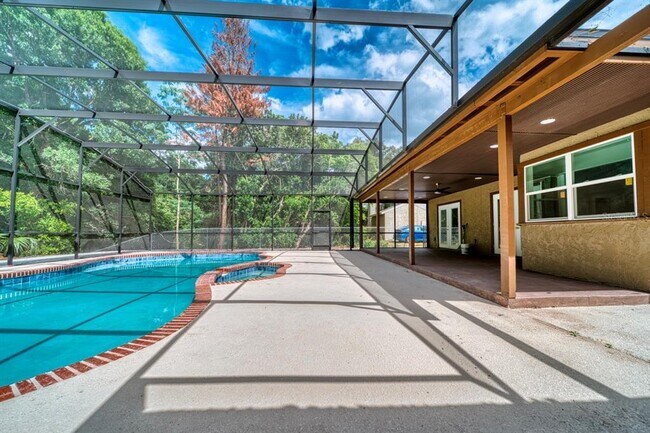 Building Photo - 1542 Sugarwood Cir