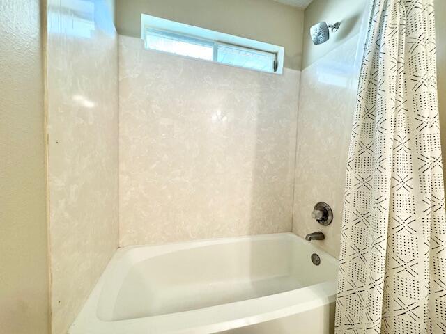 Building Photo - 422 Shoal Lake Dr